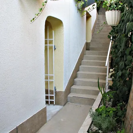 Grueger Daire